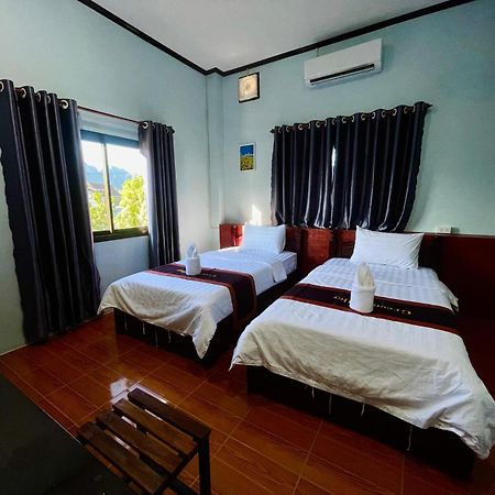 Smile Guesthouse Vangvieng Vang Vieng Bagian luar foto