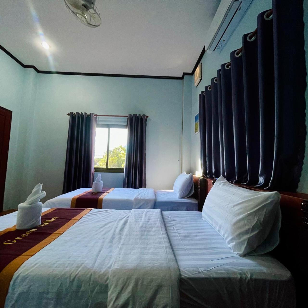 Smile Guesthouse Vangvieng Vang Vieng Bagian luar foto