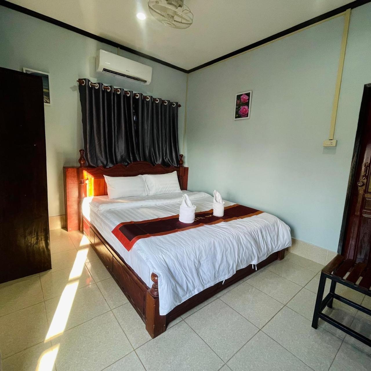 Smile Guesthouse Vangvieng Vang Vieng Bagian luar foto