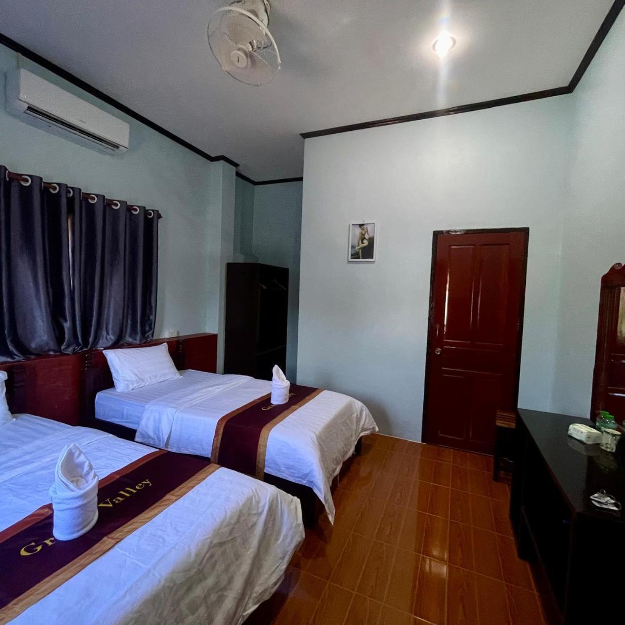 Smile Guesthouse Vangvieng Vang Vieng Bagian luar foto