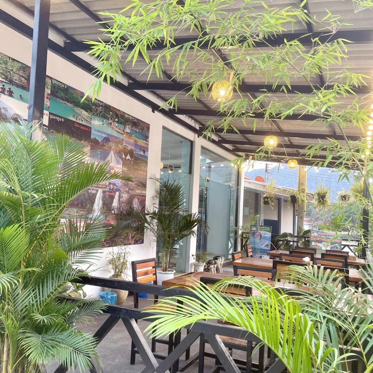 Smile Guesthouse Vangvieng Vang Vieng Bagian luar foto