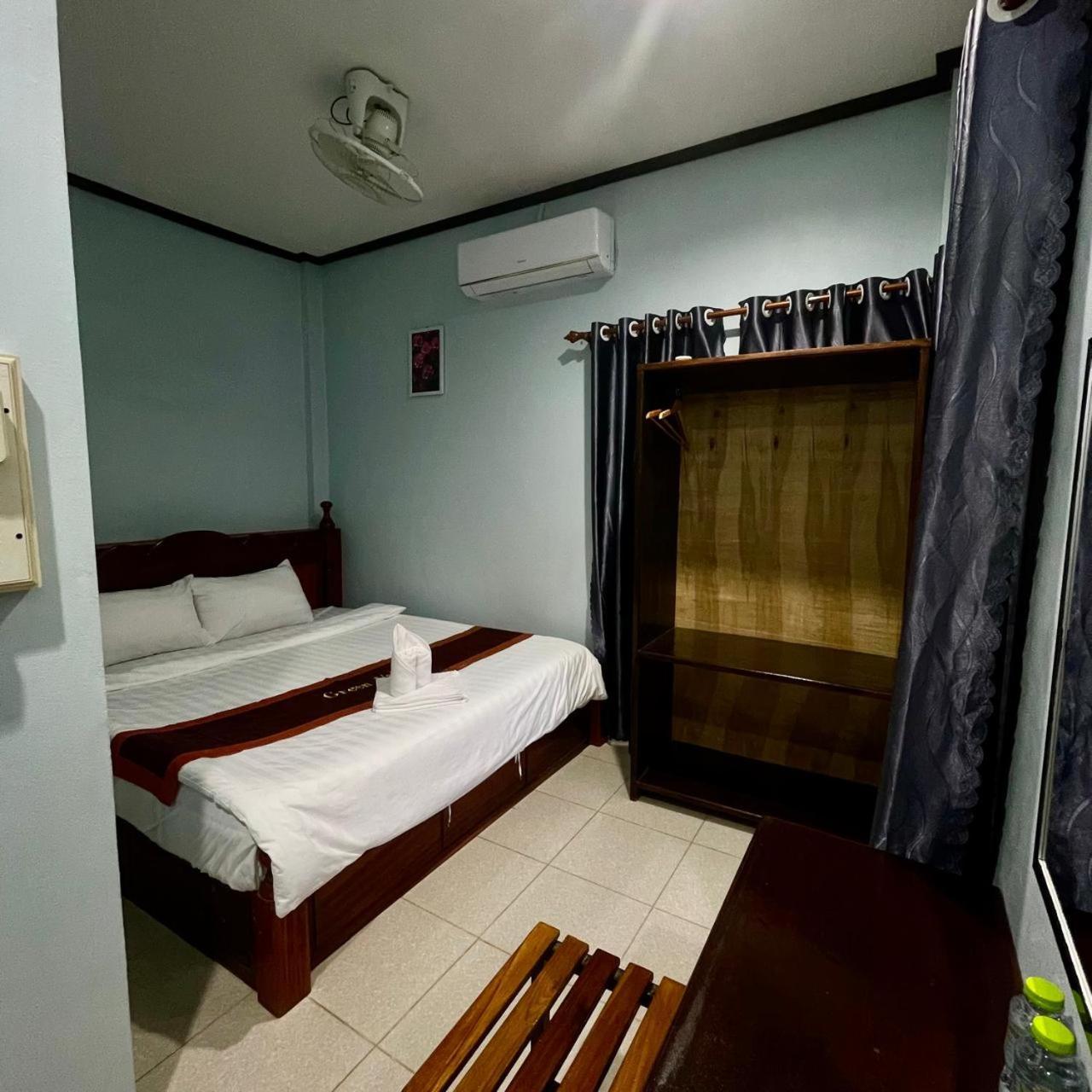 Smile Guesthouse Vangvieng Vang Vieng Bagian luar foto
